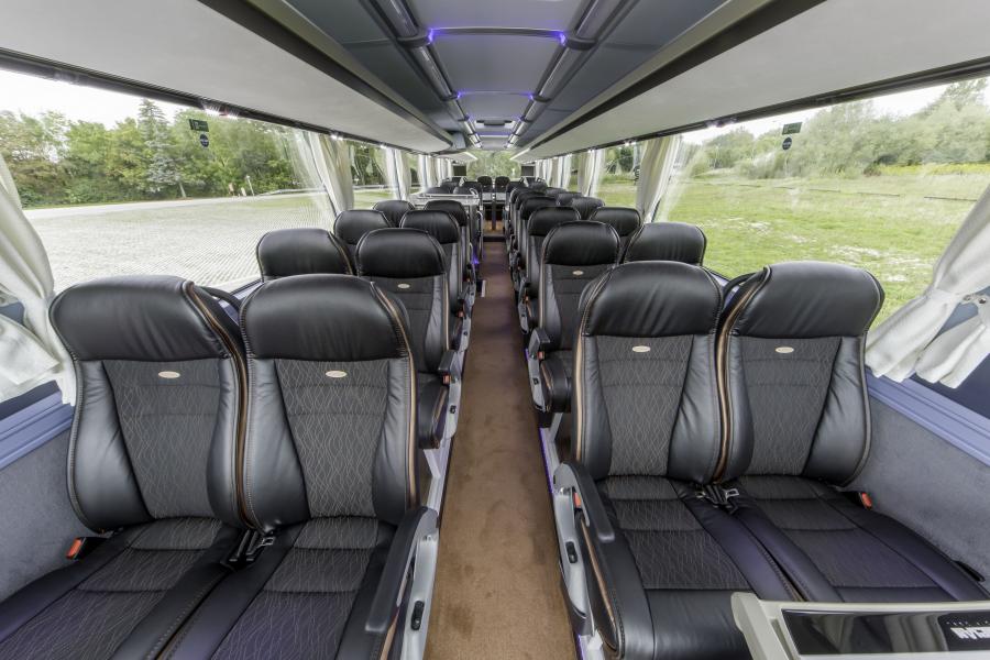 Интерьер Neoplan Cityliner HD 2015 года  (фото 5 из 5)